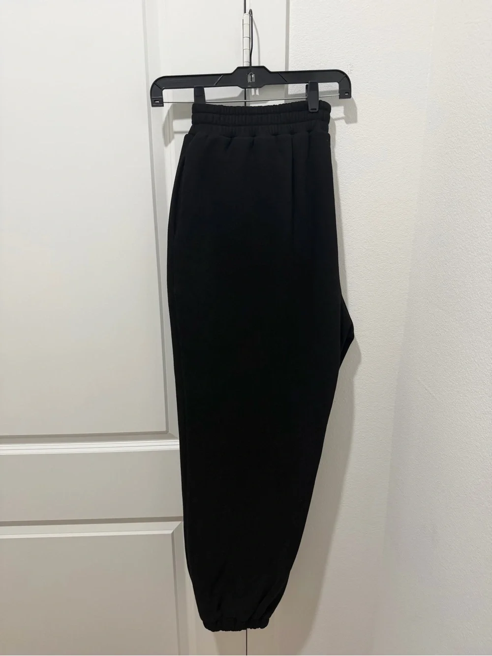 Comfrt Signature Sweatpants in Onyx